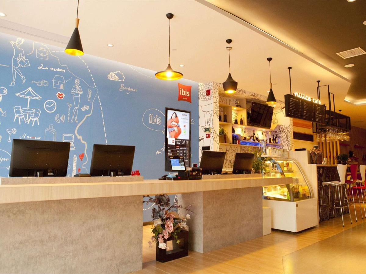 Hotel Ibis Tianjin Railway Station North Square Extérieur photo