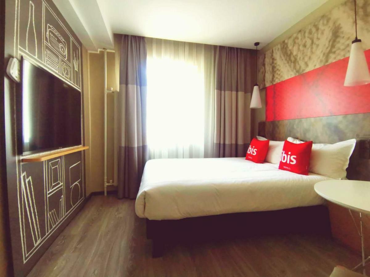 Hotel Ibis Tianjin Railway Station North Square Extérieur photo